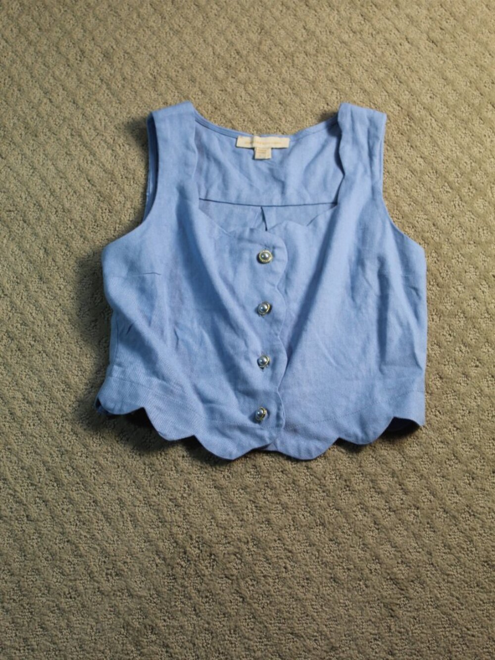 Monteau Size L Light Blue Scalloped Cropped Sleeveless Top